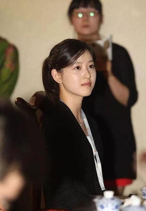 吃瓜少女身份,吃瓜少女带你领略明星幕后故事