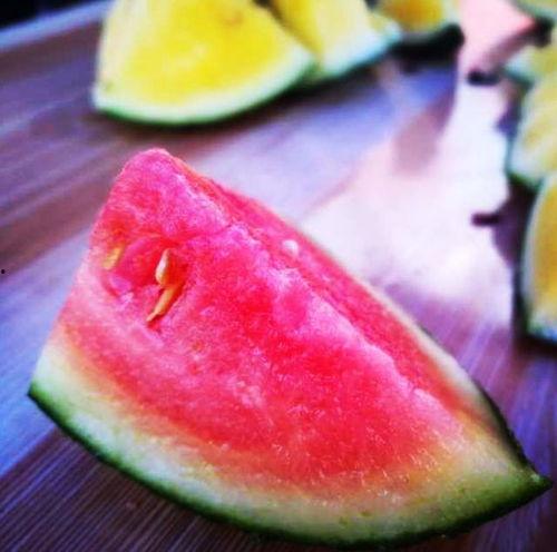 山东菏泽结婚吃瓜事件,一场误会引发的社交网络热议